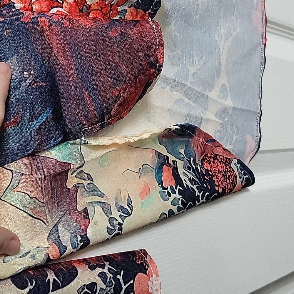 Lightweight Asian Inspired Lineny Floral Wave Blouse - Picture 5 of 5